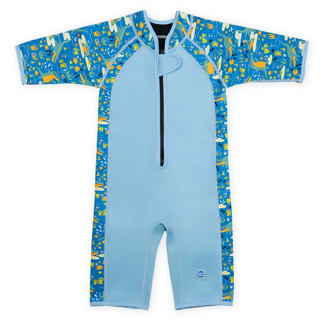 Shorty wetsuit in light blue featuring crocodiles and frogs themed print in sleeves and side panels. Front.