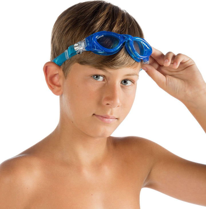 Little one wearing swimming goggles